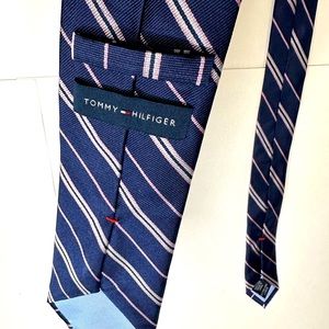 Tommy Hilfiger 100% silk tie